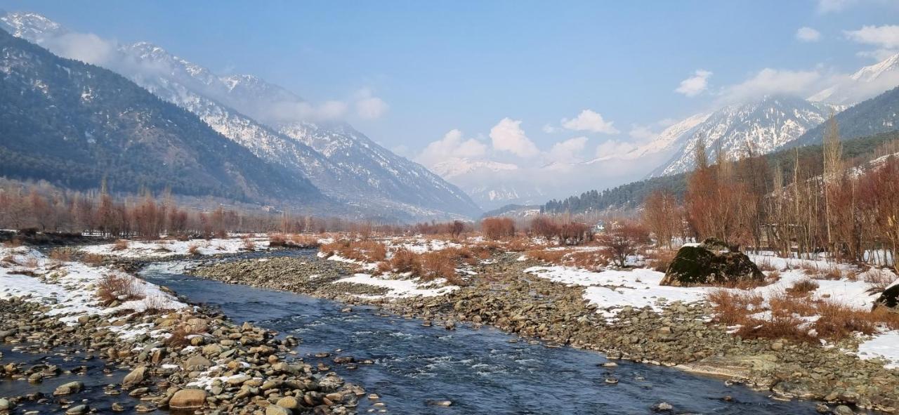 White Water Resorts Pahalgam Exterior photo