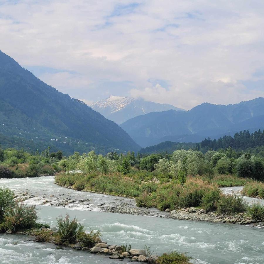White Water Resorts Pahalgam Exterior photo